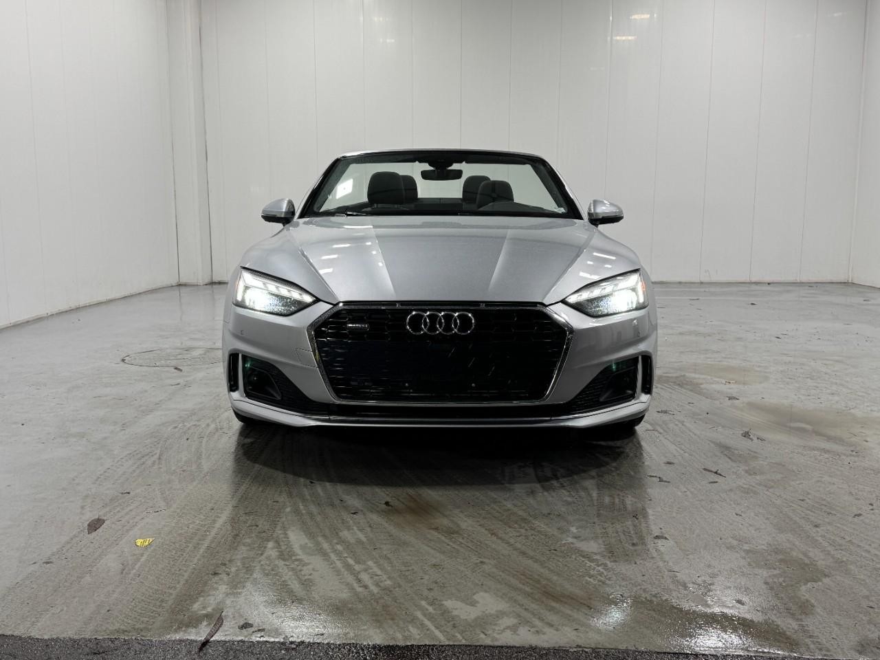 Audi A5 Cabriolet Vehicle Full-screen Gallery Image 7