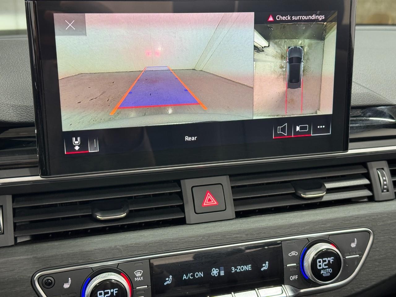 Audi A5 Cabriolet Vehicle Full-screen Gallery Image 35