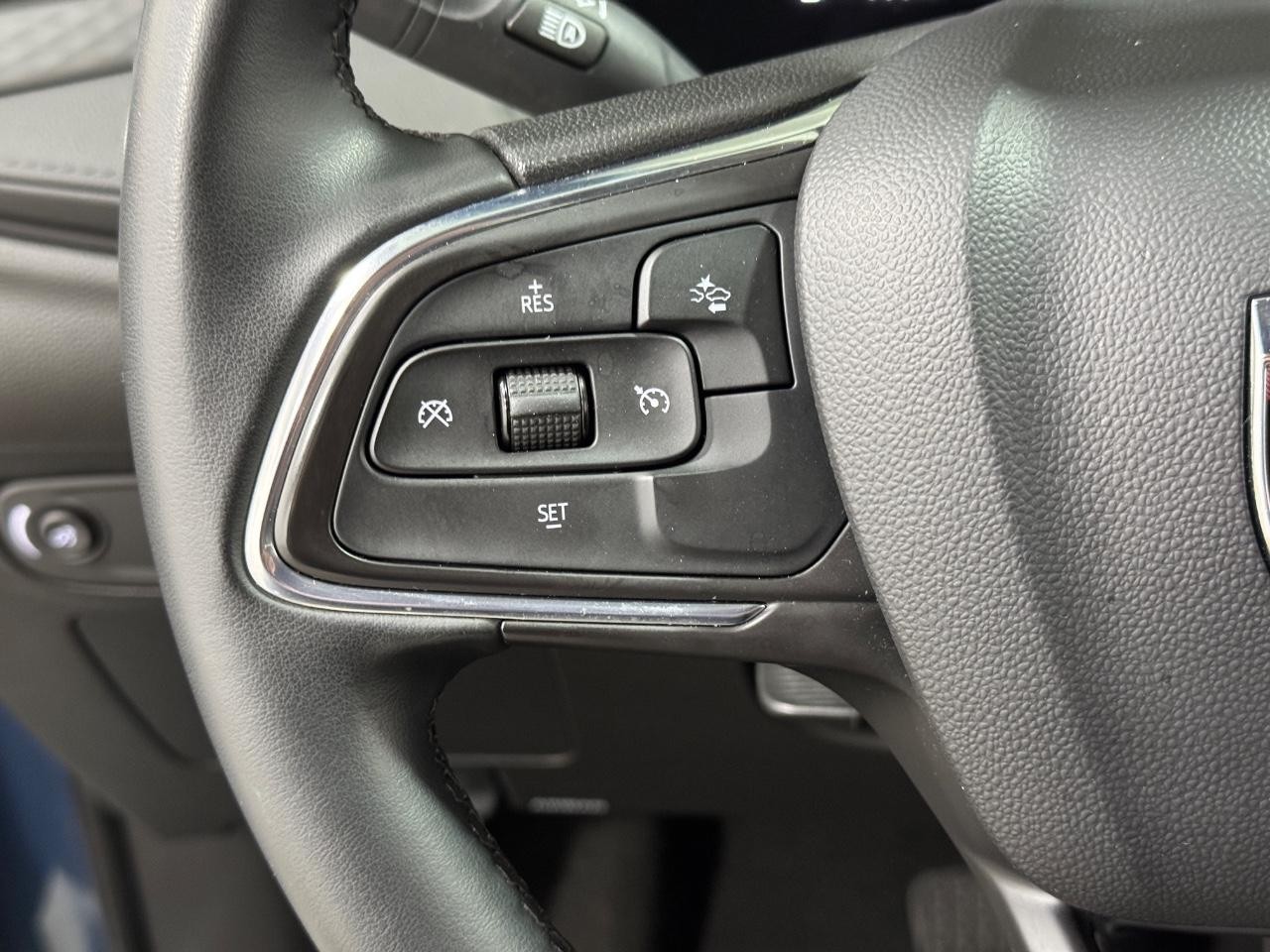 Buick Encore GX Vehicle Full-screen Gallery Image 28