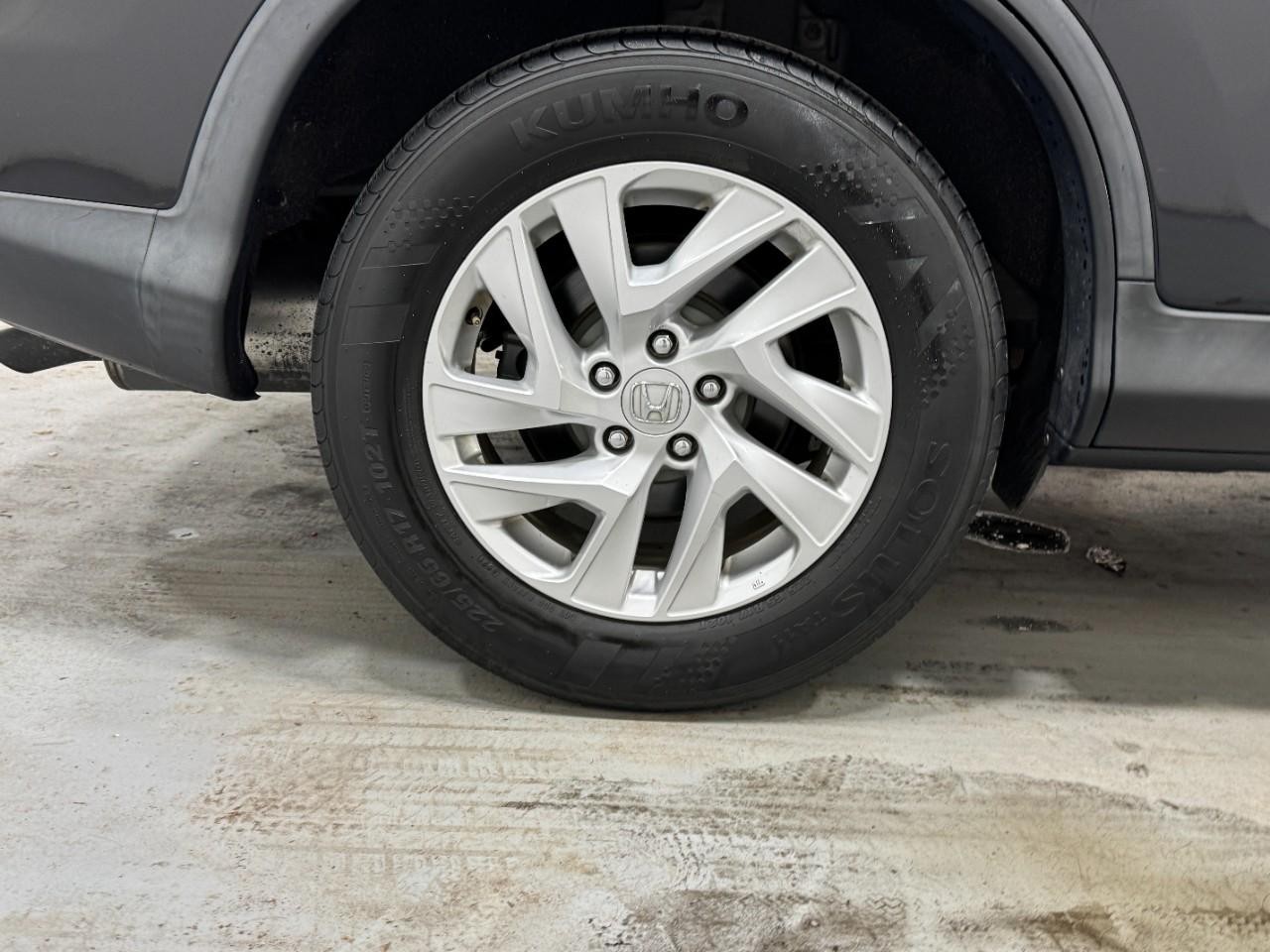 Honda CR-V Vehicle Full-screen Gallery Image 5