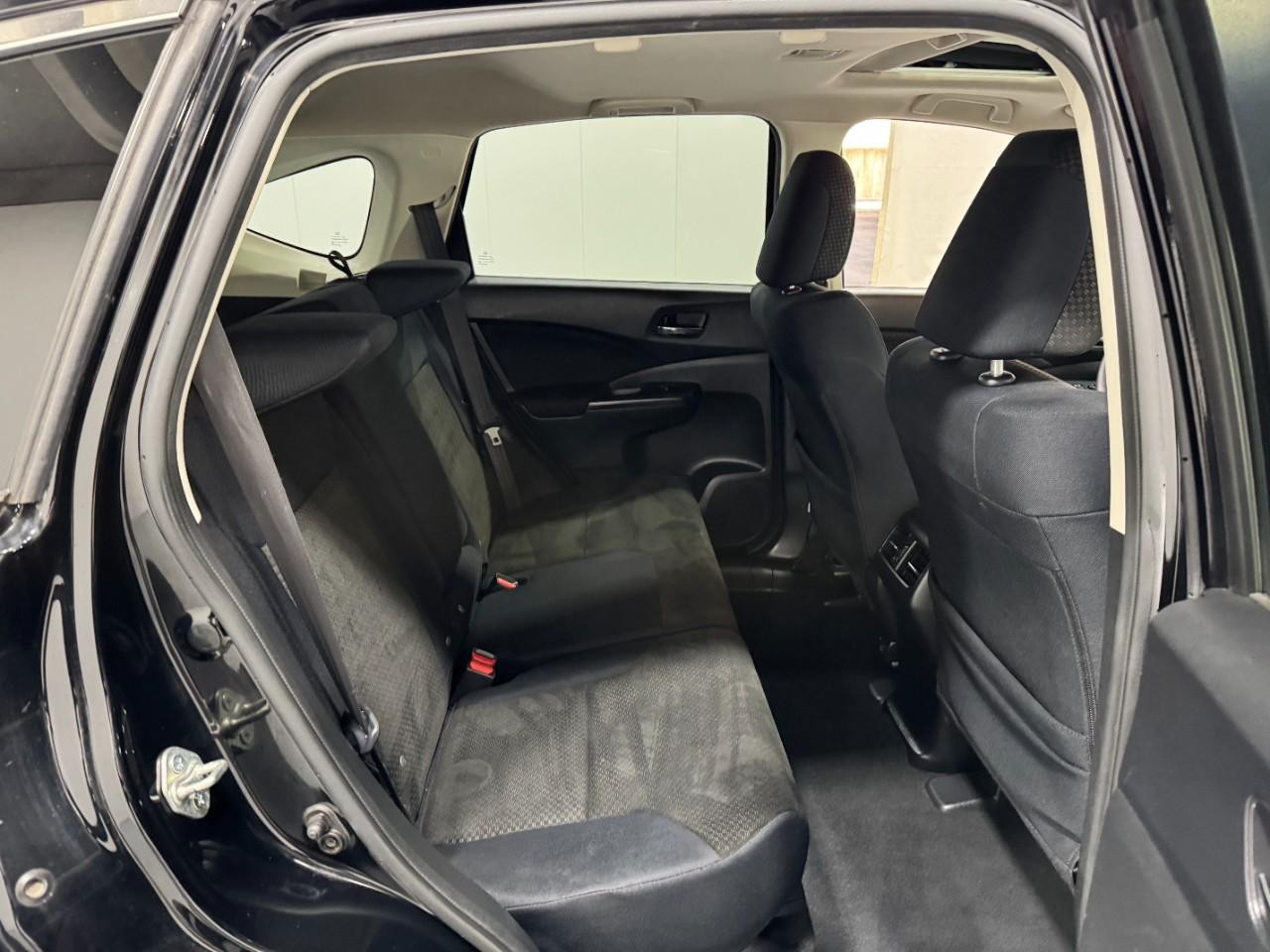 Honda CR-V Vehicle Full-screen Gallery Image 10