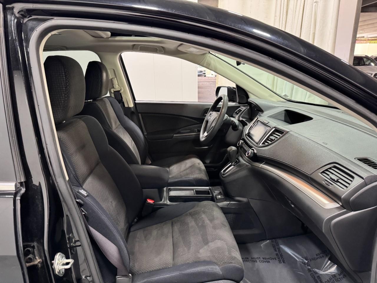 Honda CR-V Vehicle Full-screen Gallery Image 18