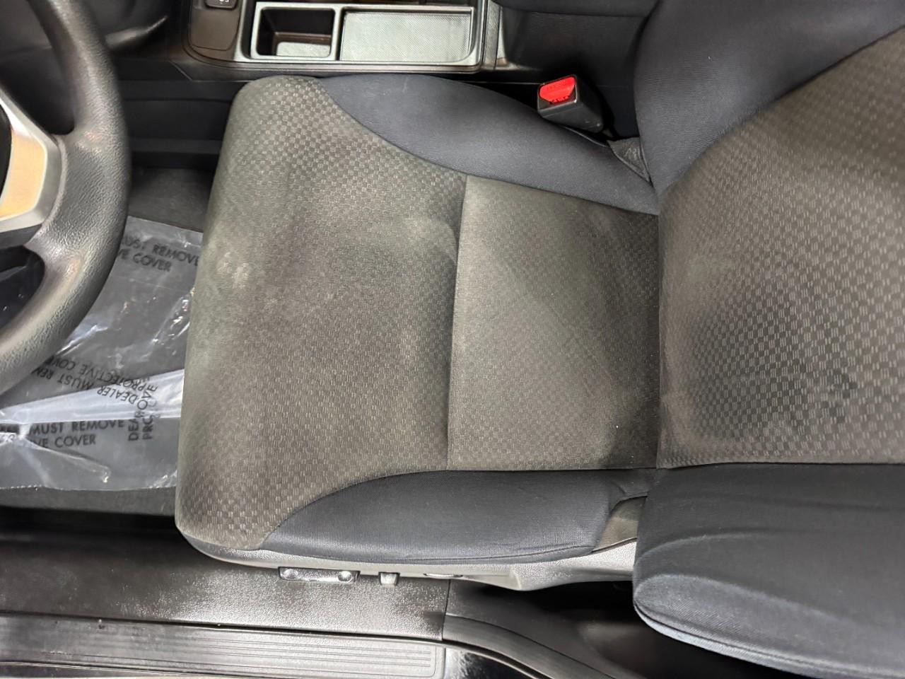 Honda CR-V Vehicle Full-screen Gallery Image 24