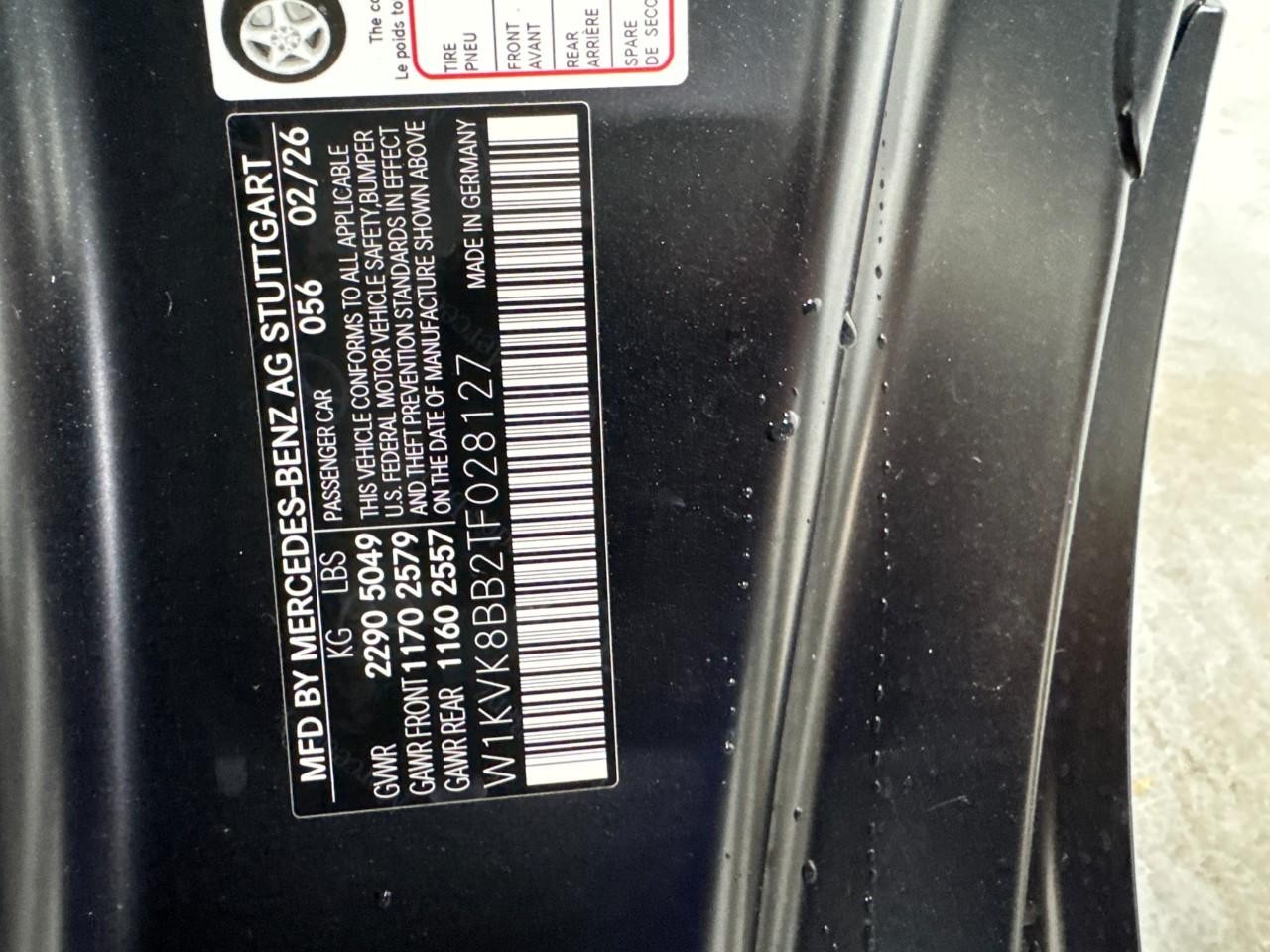 Mercedes-Benz SL Vehicle Full-screen Gallery Image 33