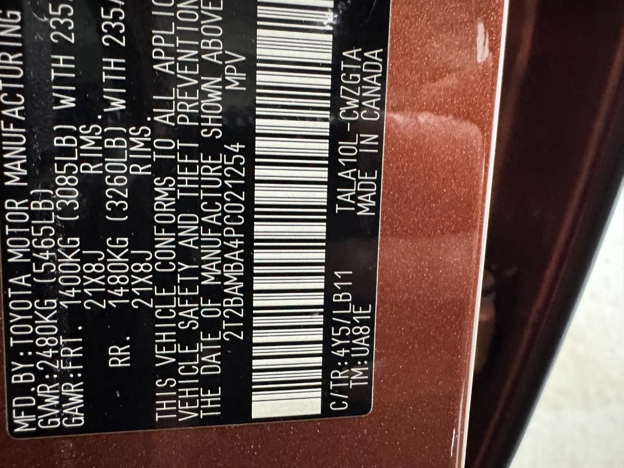 Lexus RX Vehicle Full-screen Gallery Image 31