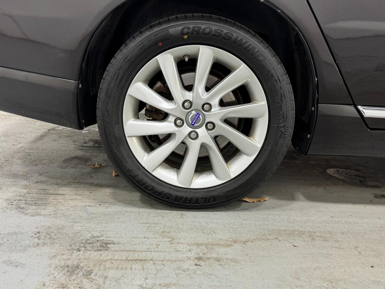 Volvo S80 Vehicle Full-screen Gallery Image 5