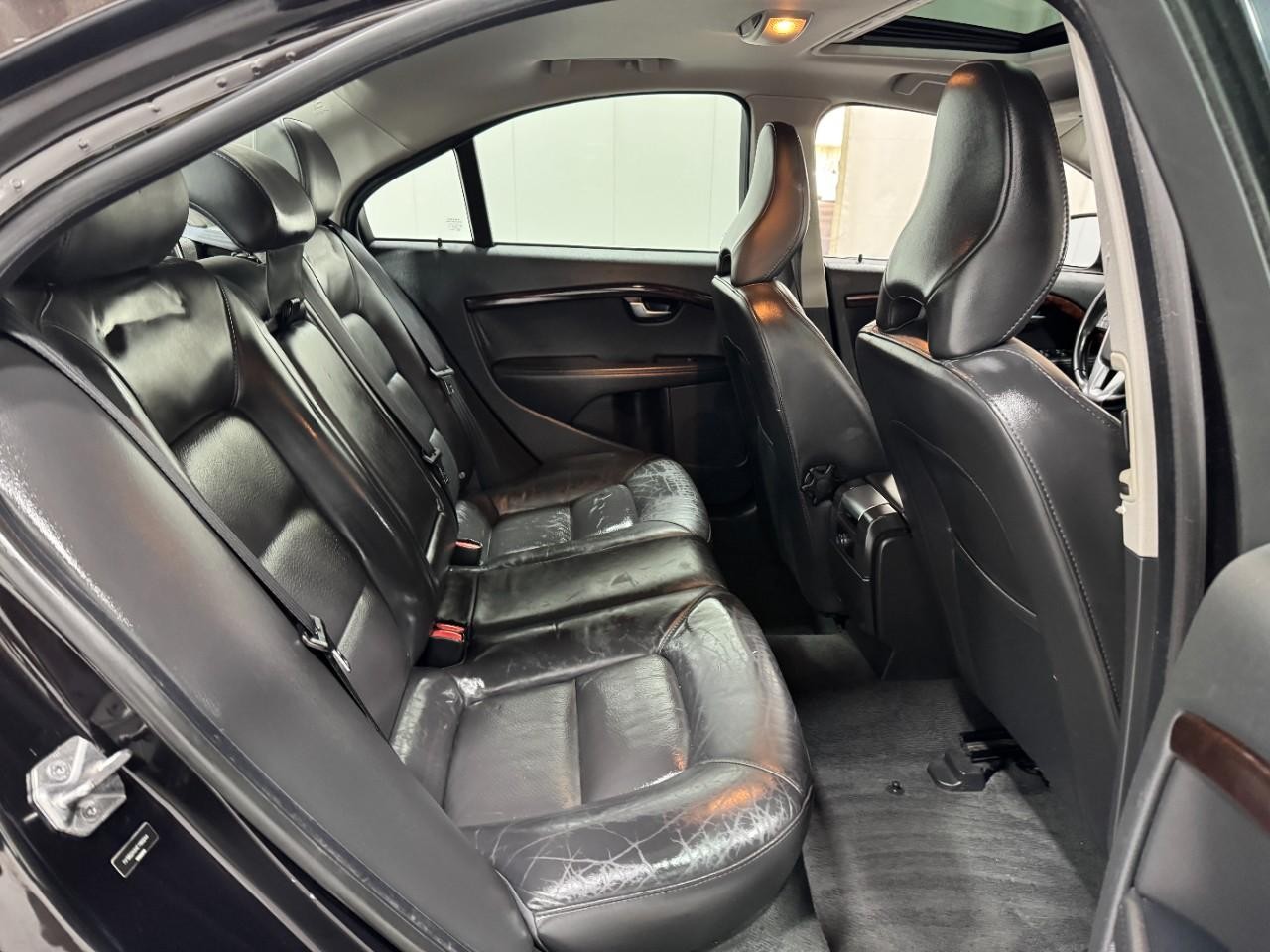 Volvo S80 Vehicle Full-screen Gallery Image 10