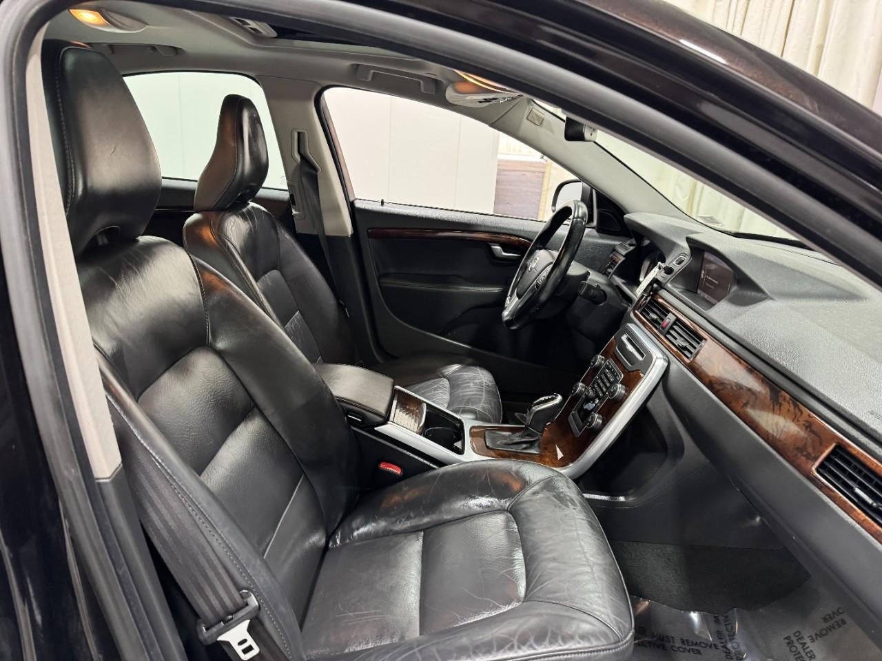 Volvo S80 Vehicle Full-screen Gallery Image 18