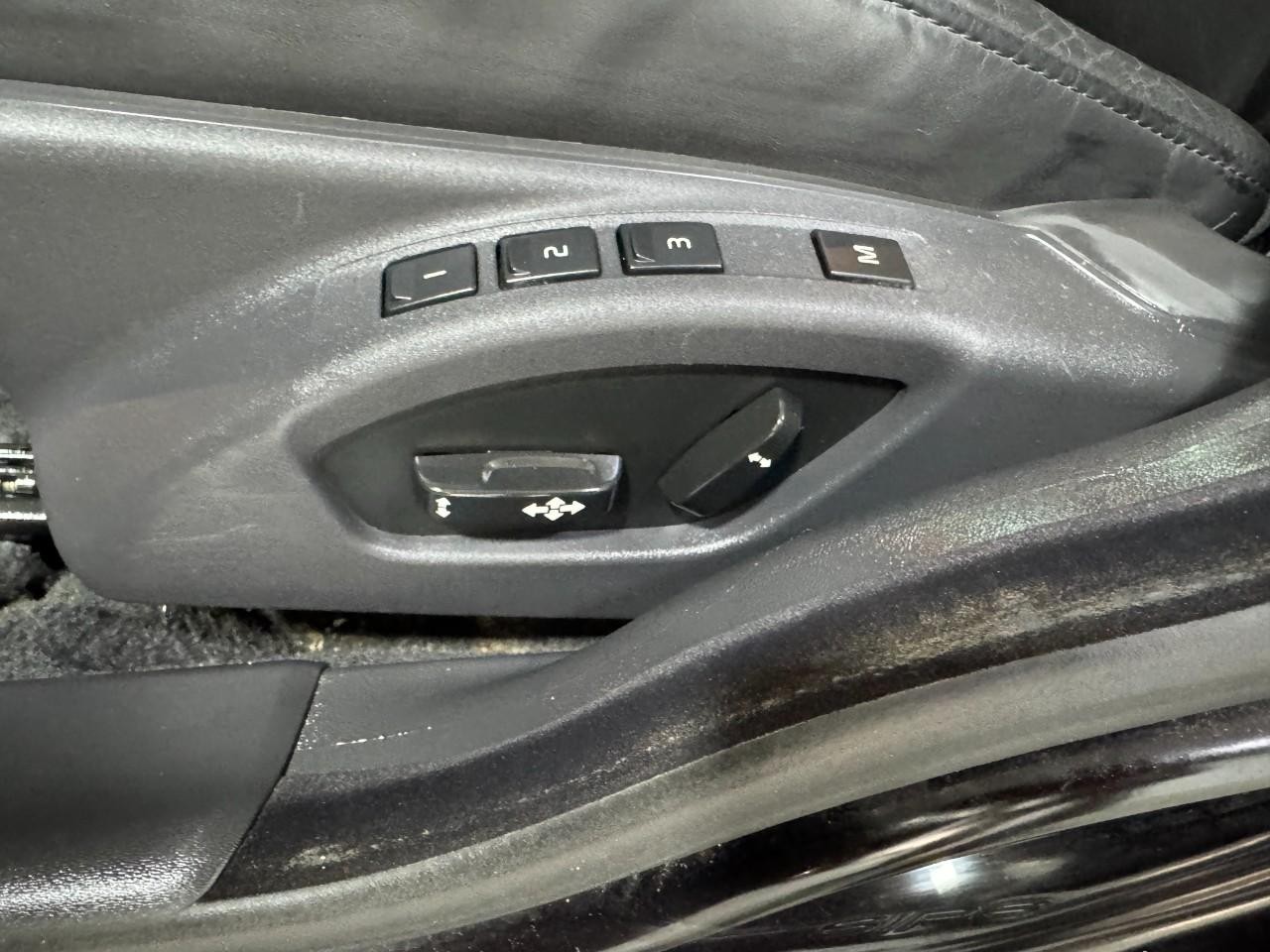 Volvo S80 Vehicle Full-screen Gallery Image 25