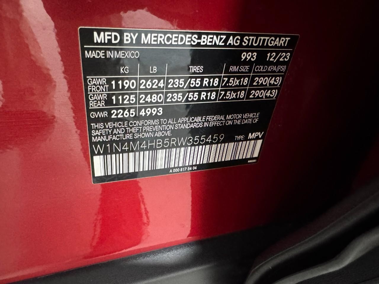 Mercedes-Benz GLB Vehicle Full-screen Gallery Image 37