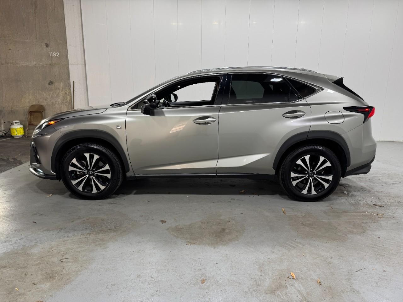 Lexus NX Vehicle Full-screen Gallery Image 2