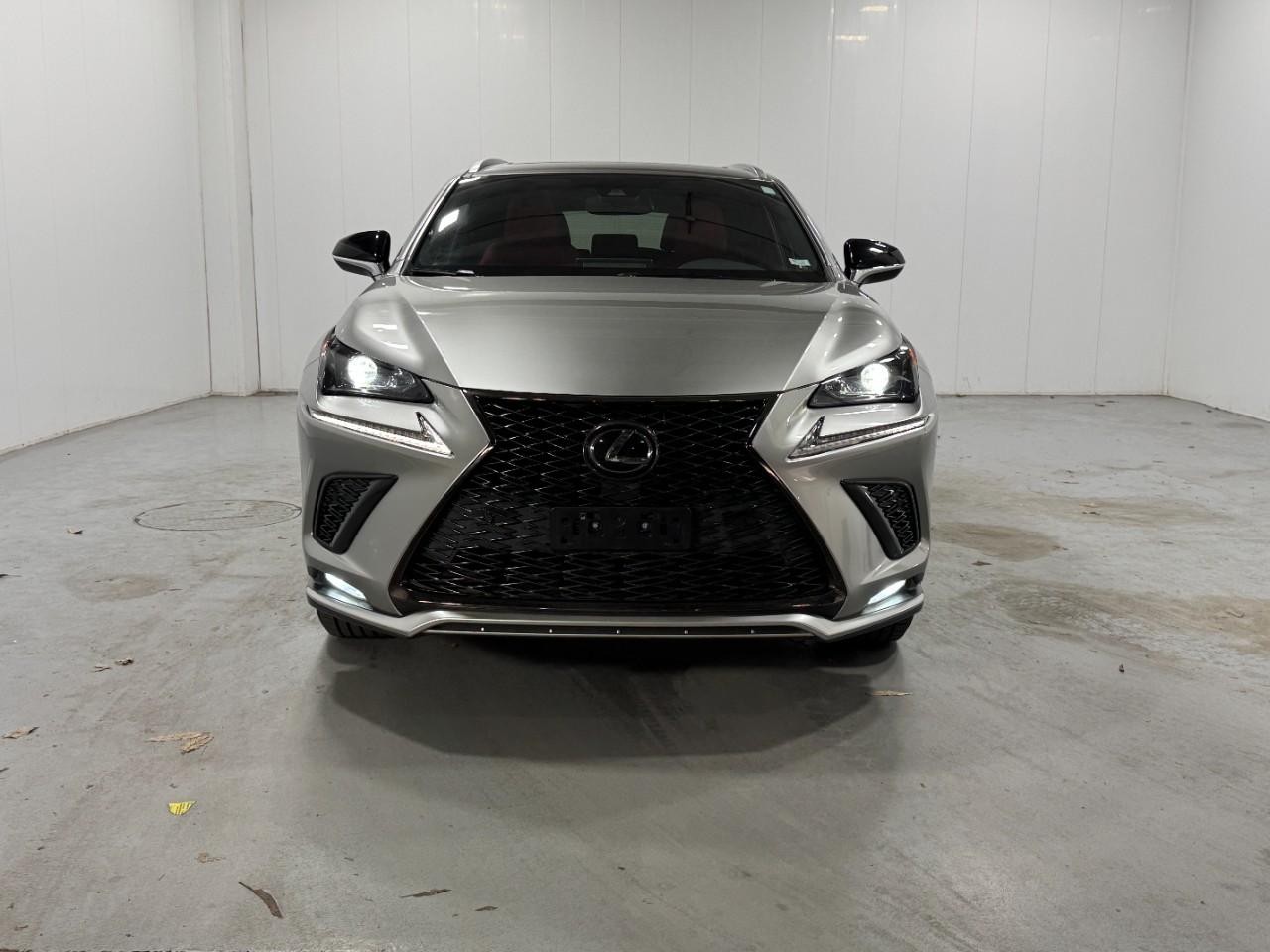 Lexus NX Vehicle Full-screen Gallery Image 7