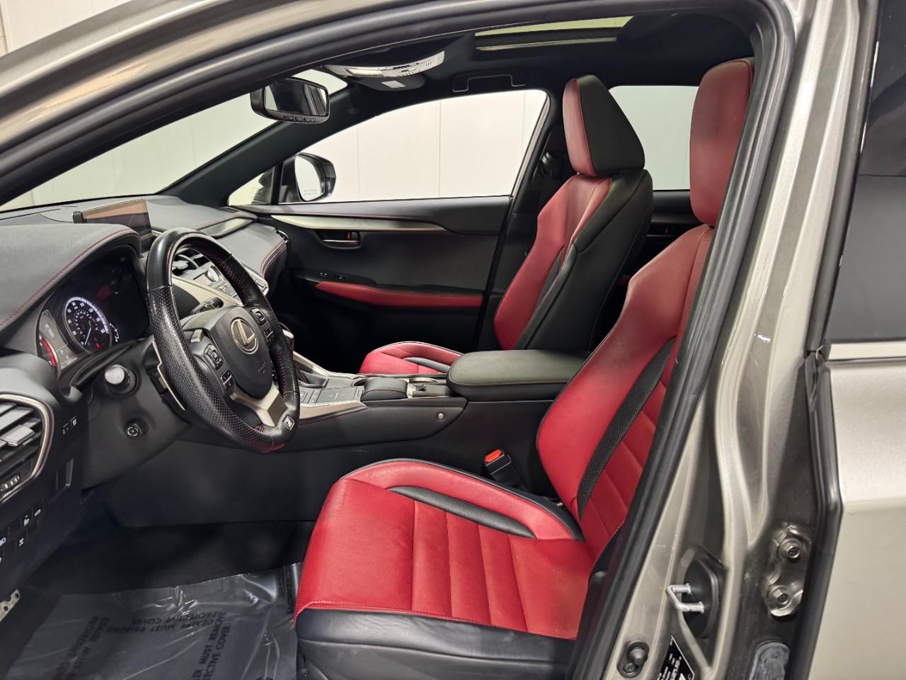 Lexus NX Vehicle Full-screen Gallery Image 26