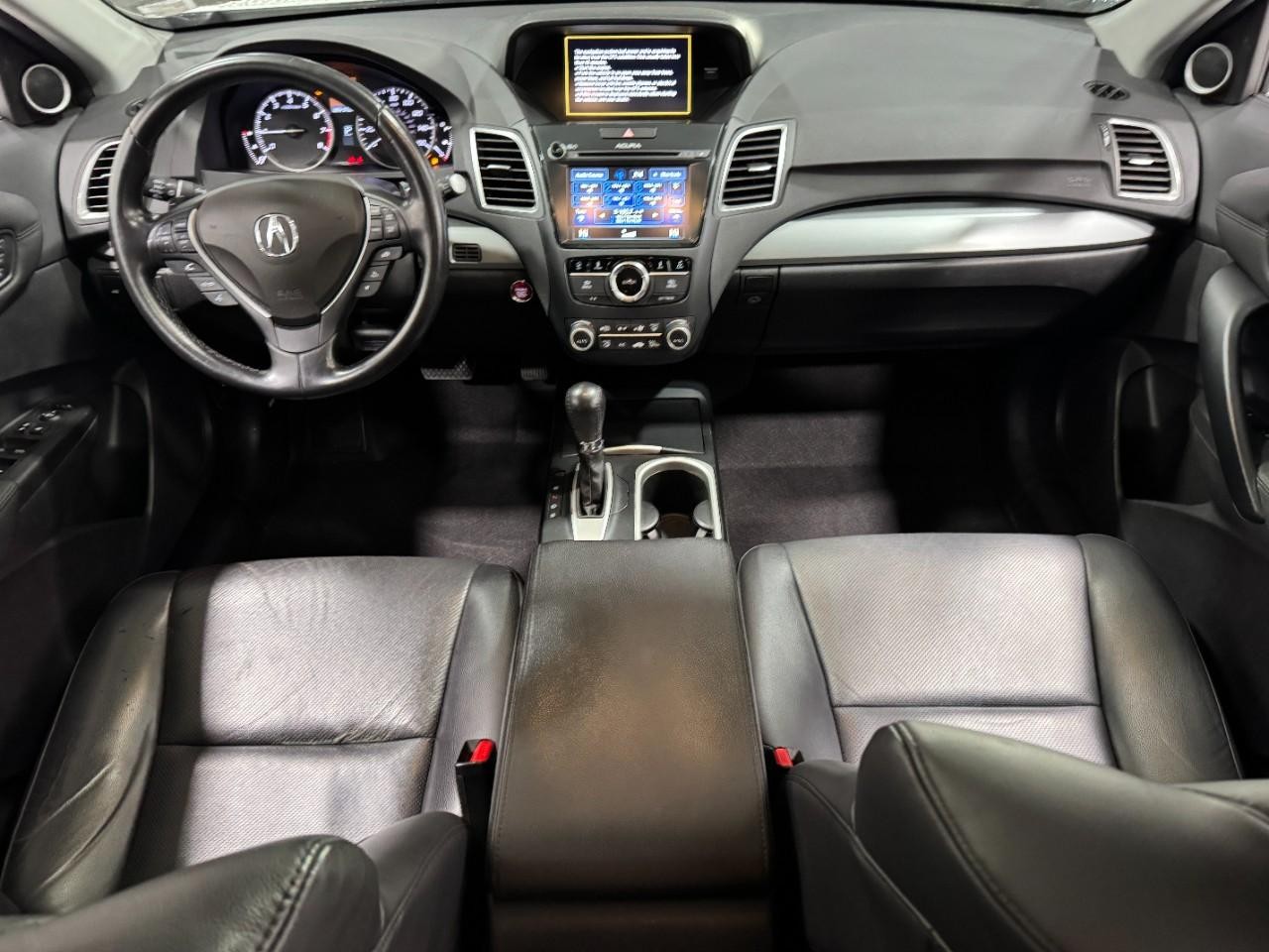 Acura RDX Vehicle Full-screen Gallery Image 12