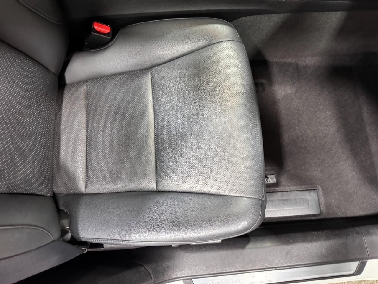 Acura RDX Vehicle Full-screen Gallery Image 19