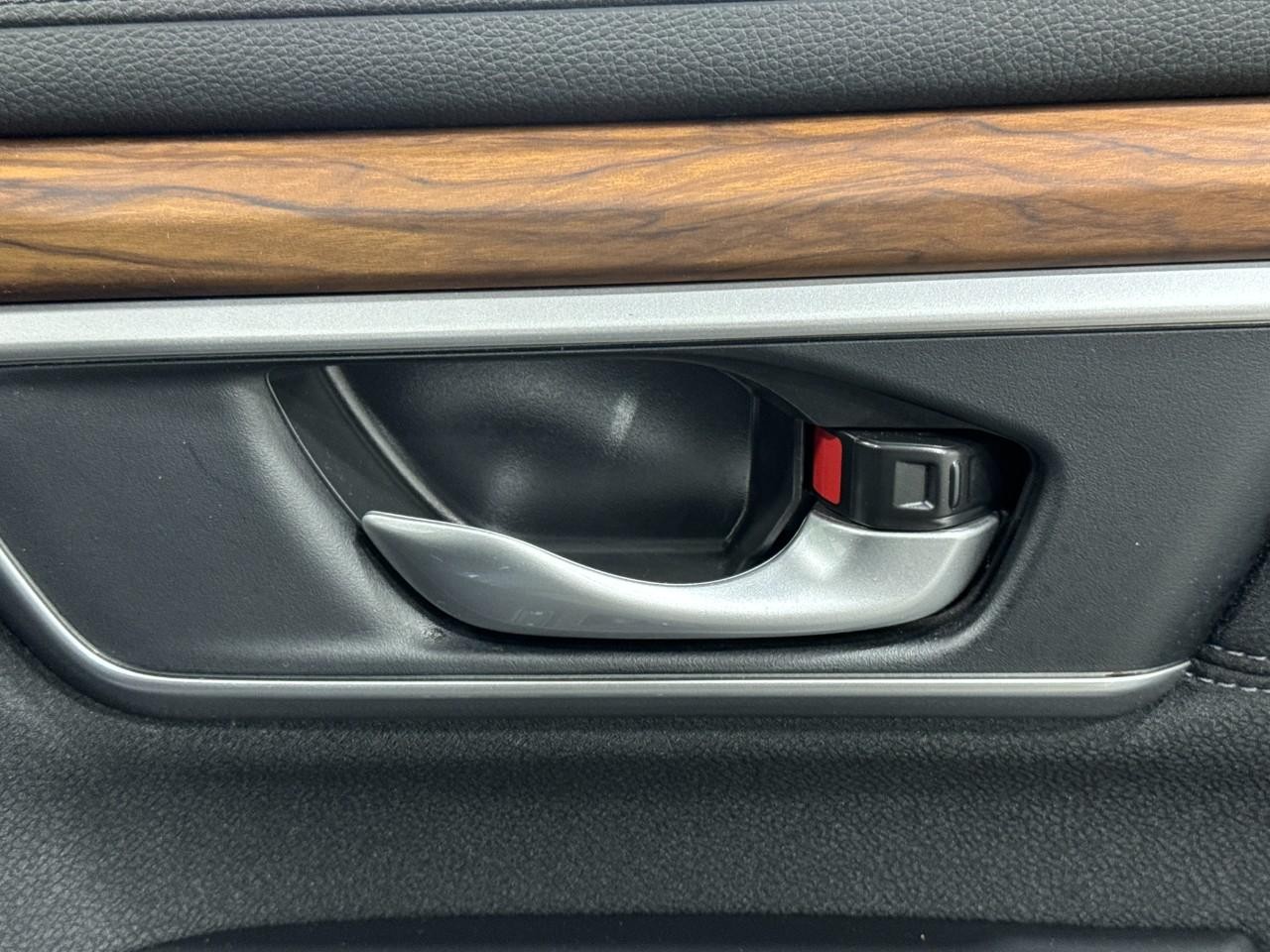 Honda CR-V Vehicle Full-screen Gallery Image 20