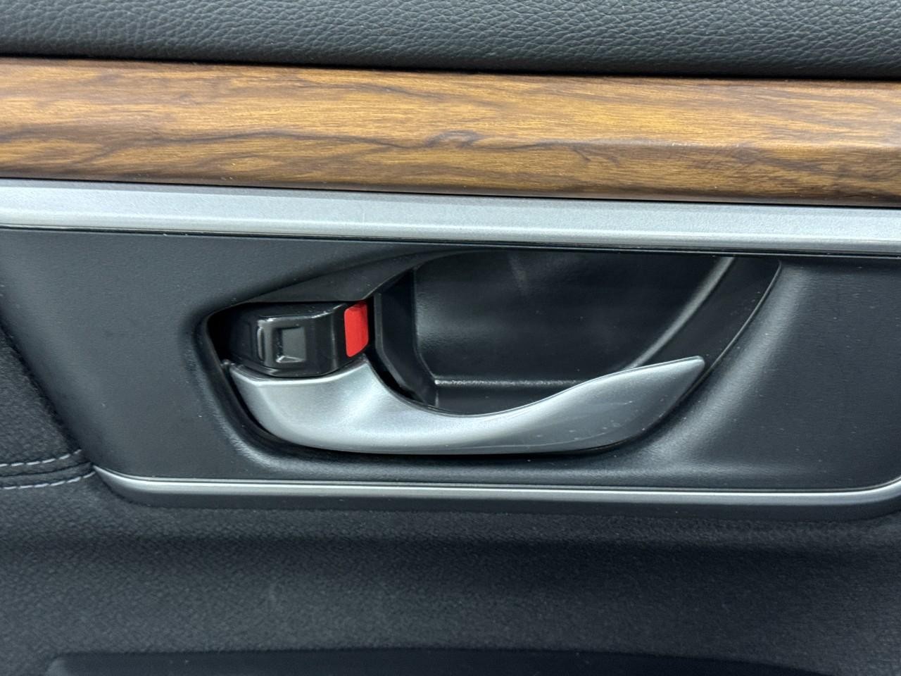 Honda CR-V Vehicle Full-screen Gallery Image 22