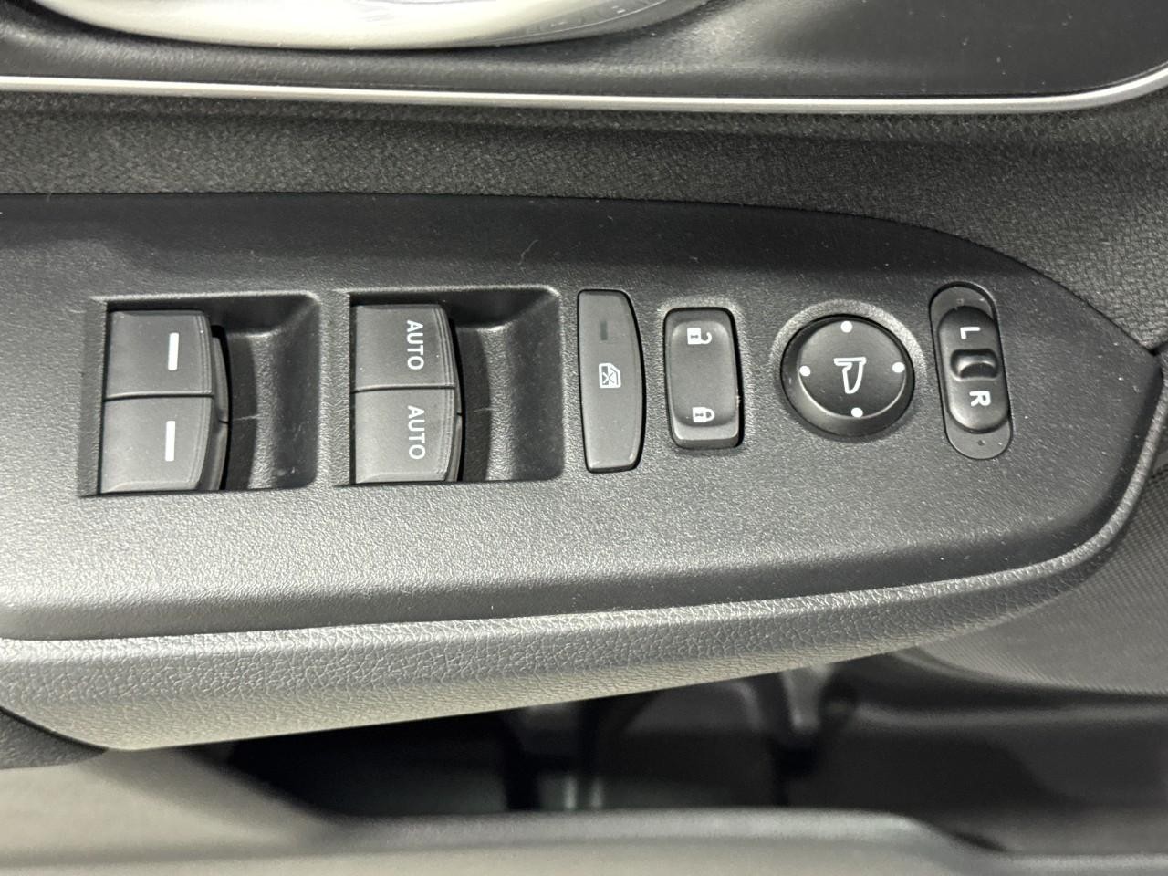 Honda CR-V Vehicle Full-screen Gallery Image 23