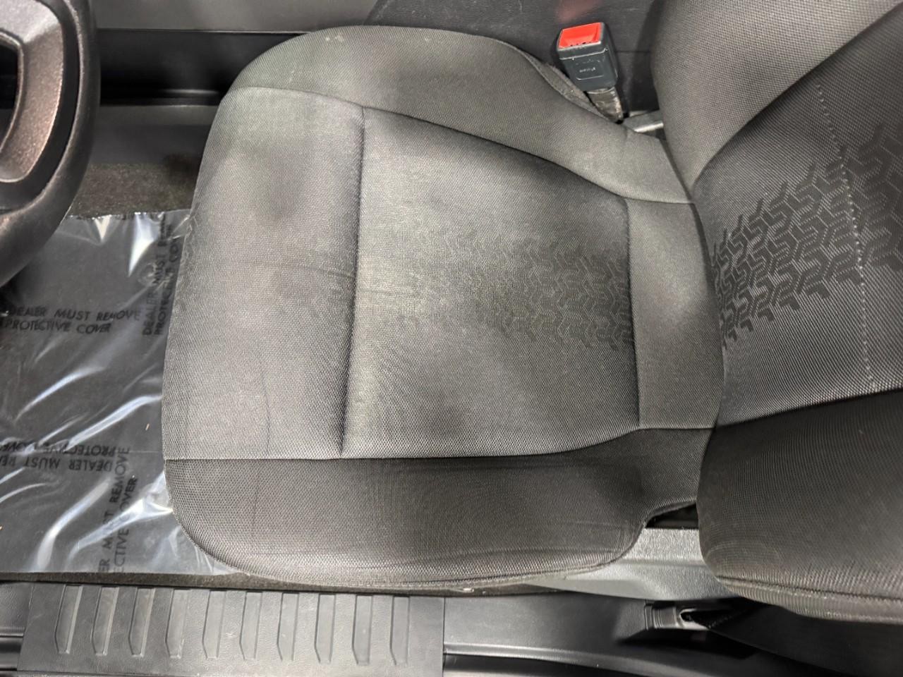 Ford F-150 Vehicle Full-screen Gallery Image 25