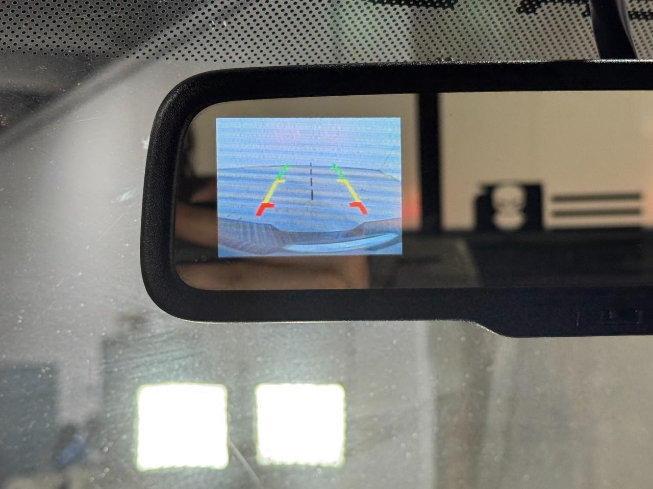 Ford Super Duty F-250 SRW Vehicle Full-screen Gallery Image 30