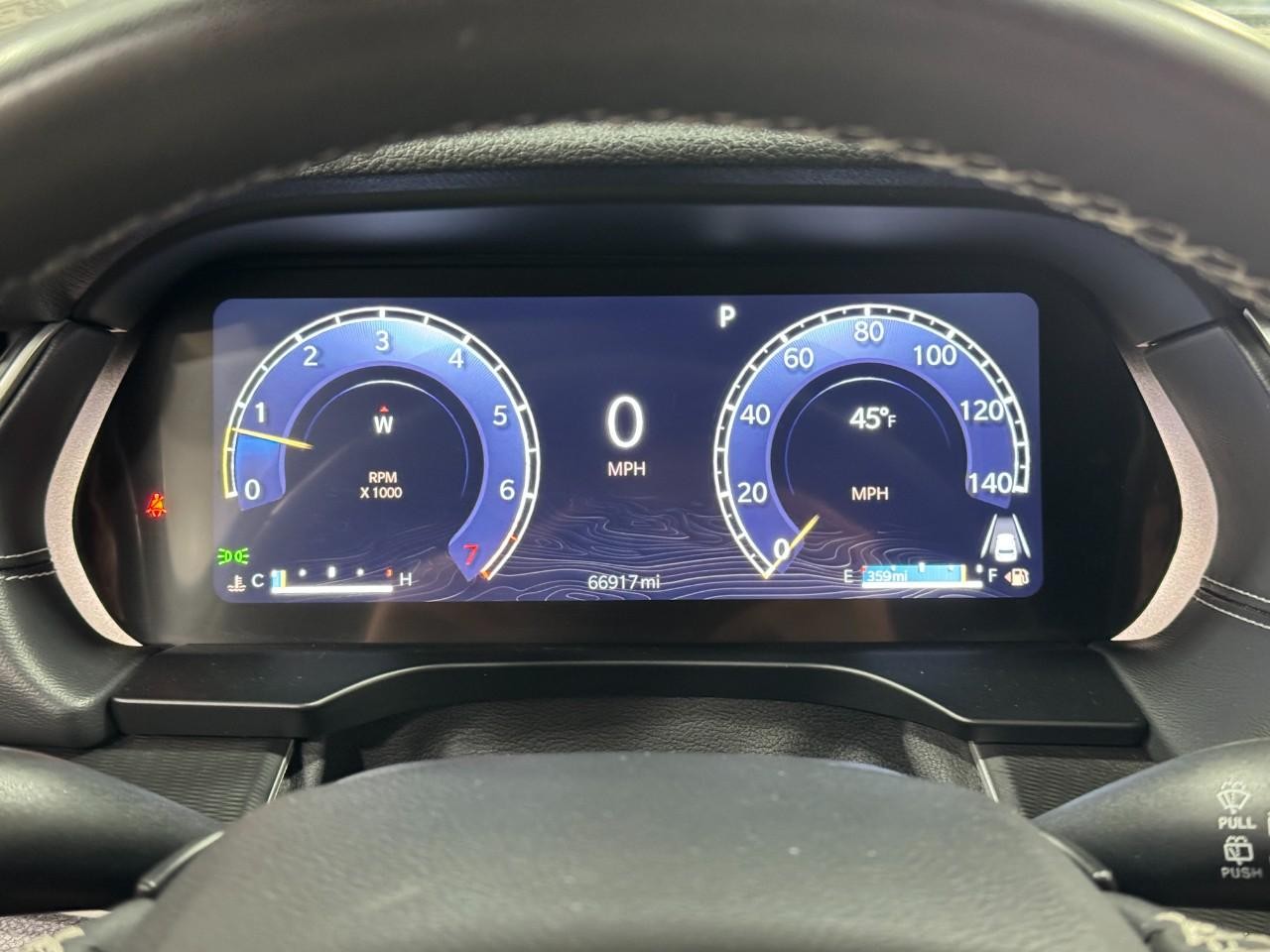 Jeep Grand Cherokee Vehicle Full-screen Gallery Image 28