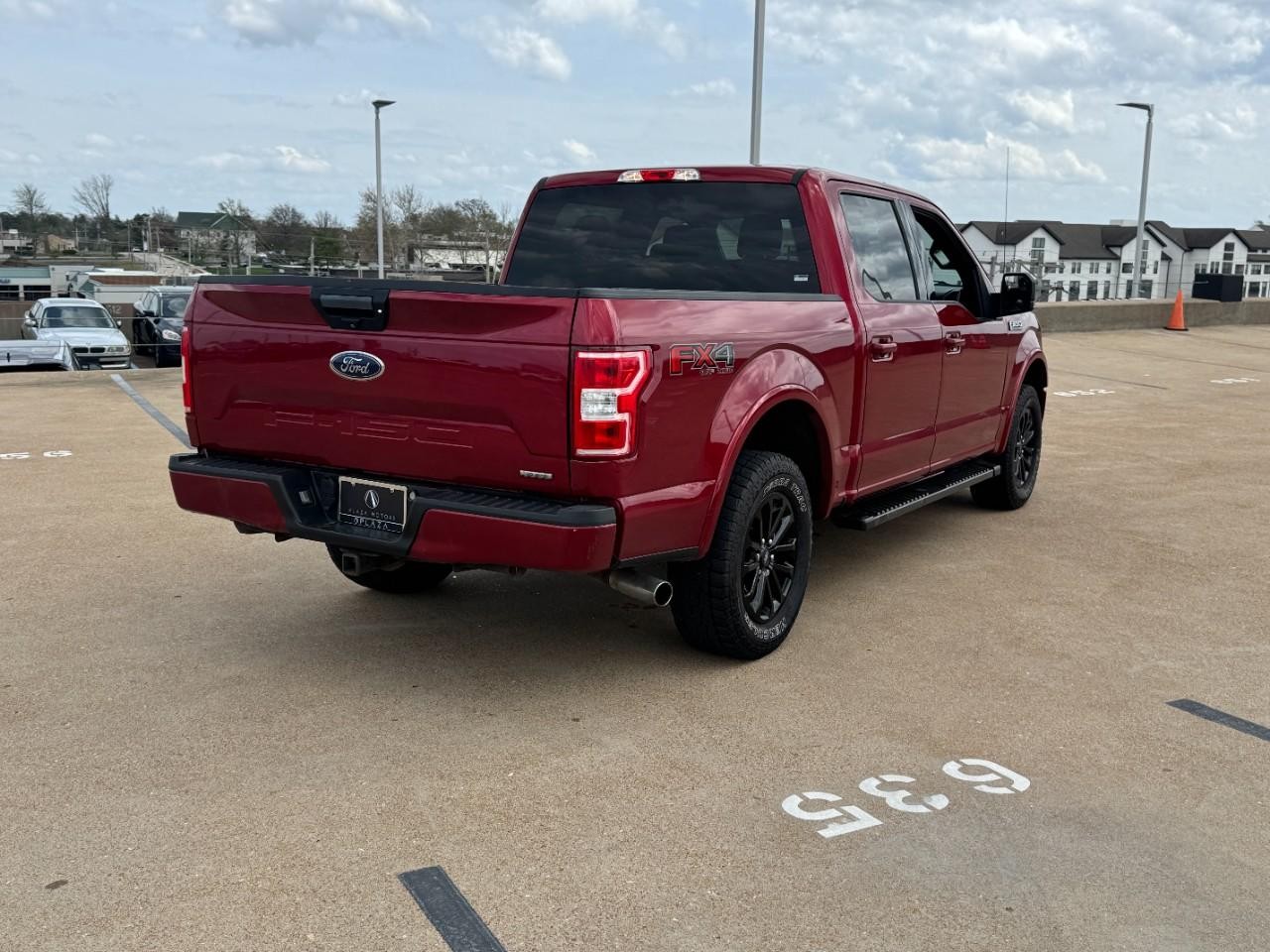 Ford F-150 Vehicle Full-screen Gallery Image 4