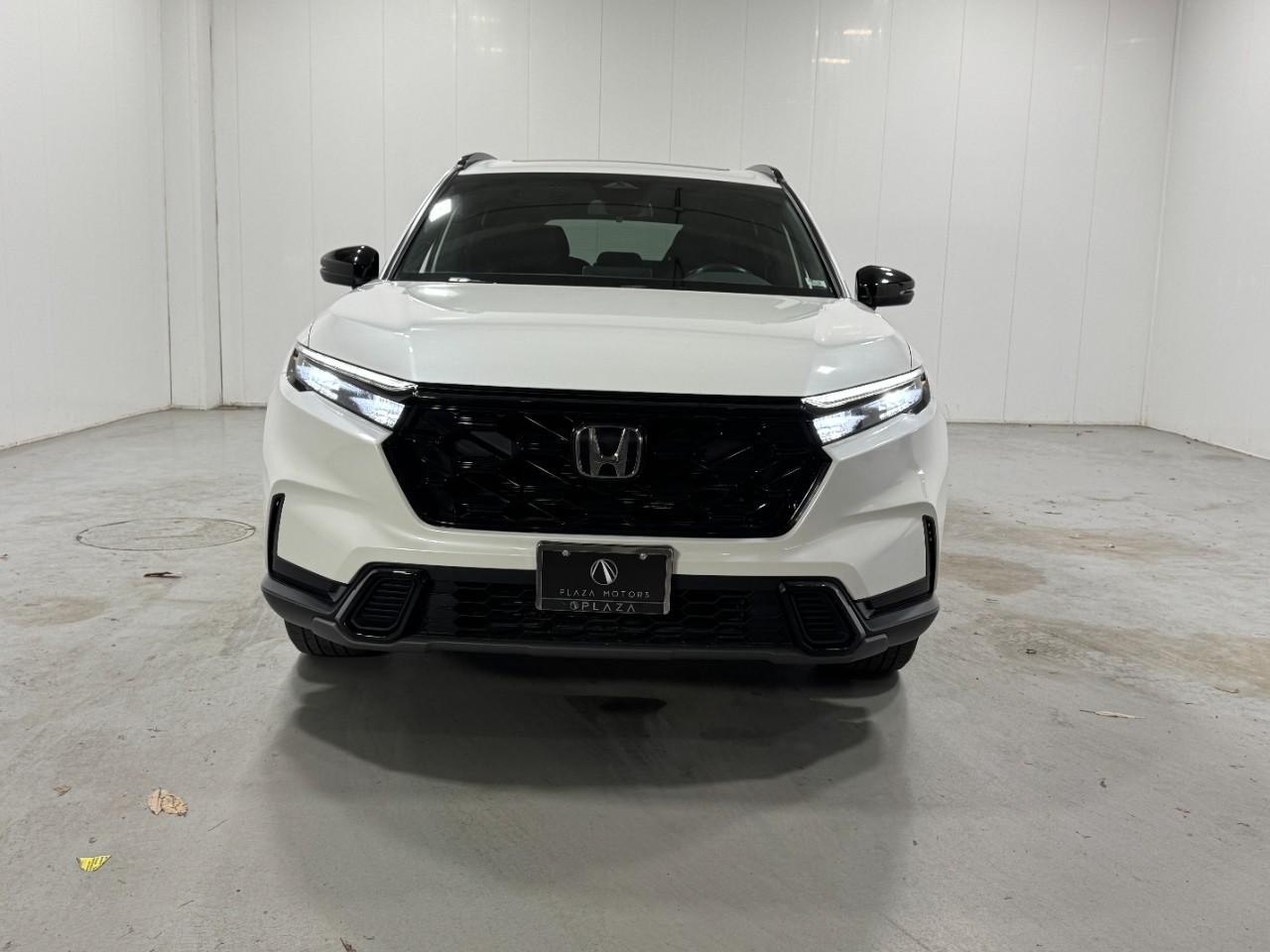 Honda CR-V Hybrid Vehicle Full-screen Gallery Image 7