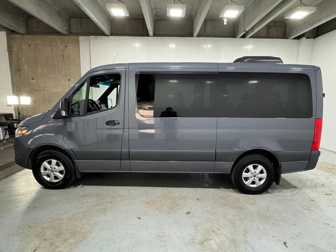Mercedes-Benz Sprinter Passenger Van Vehicle Full-screen Gallery Image 2