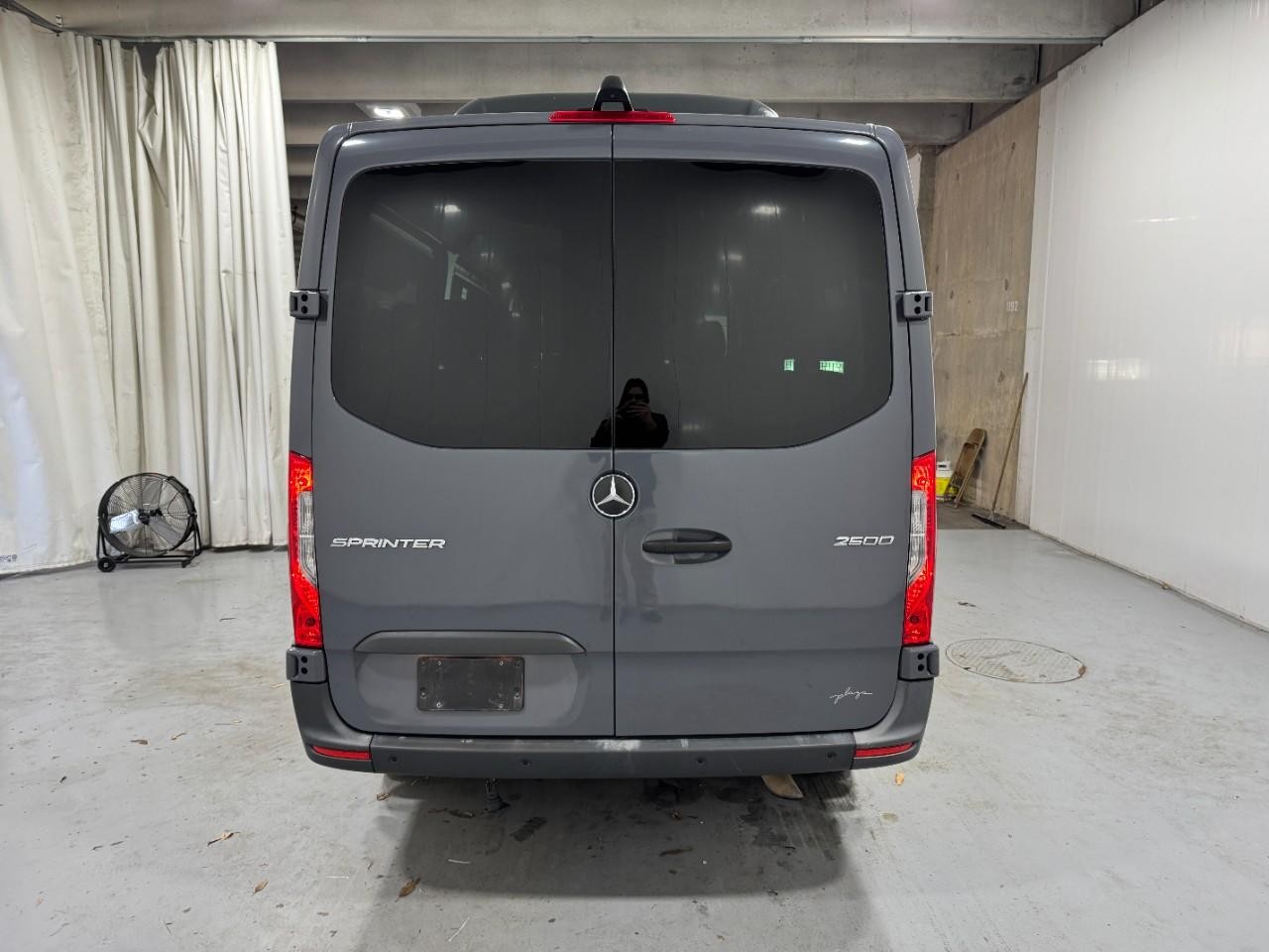 Mercedes-Benz Sprinter Passenger Van Vehicle Full-screen Gallery Image 8