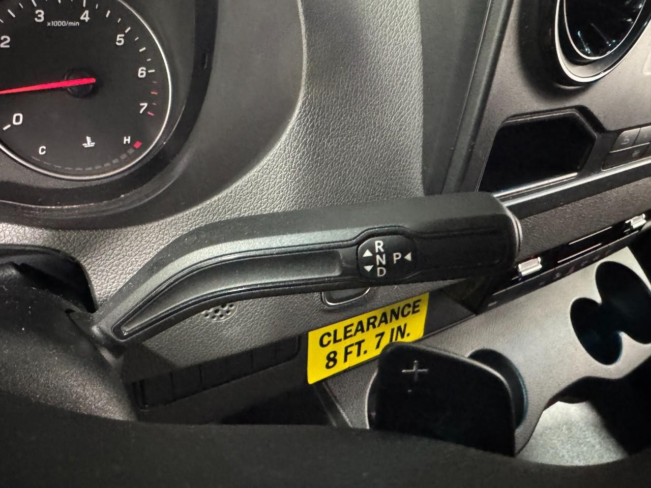 Mercedes-Benz Sprinter Passenger Van Vehicle Full-screen Gallery Image 33