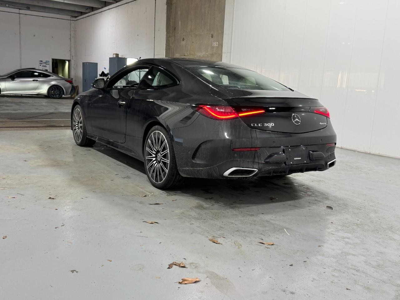 Mercedes-Benz CLE Vehicle Full-screen Gallery Image 3