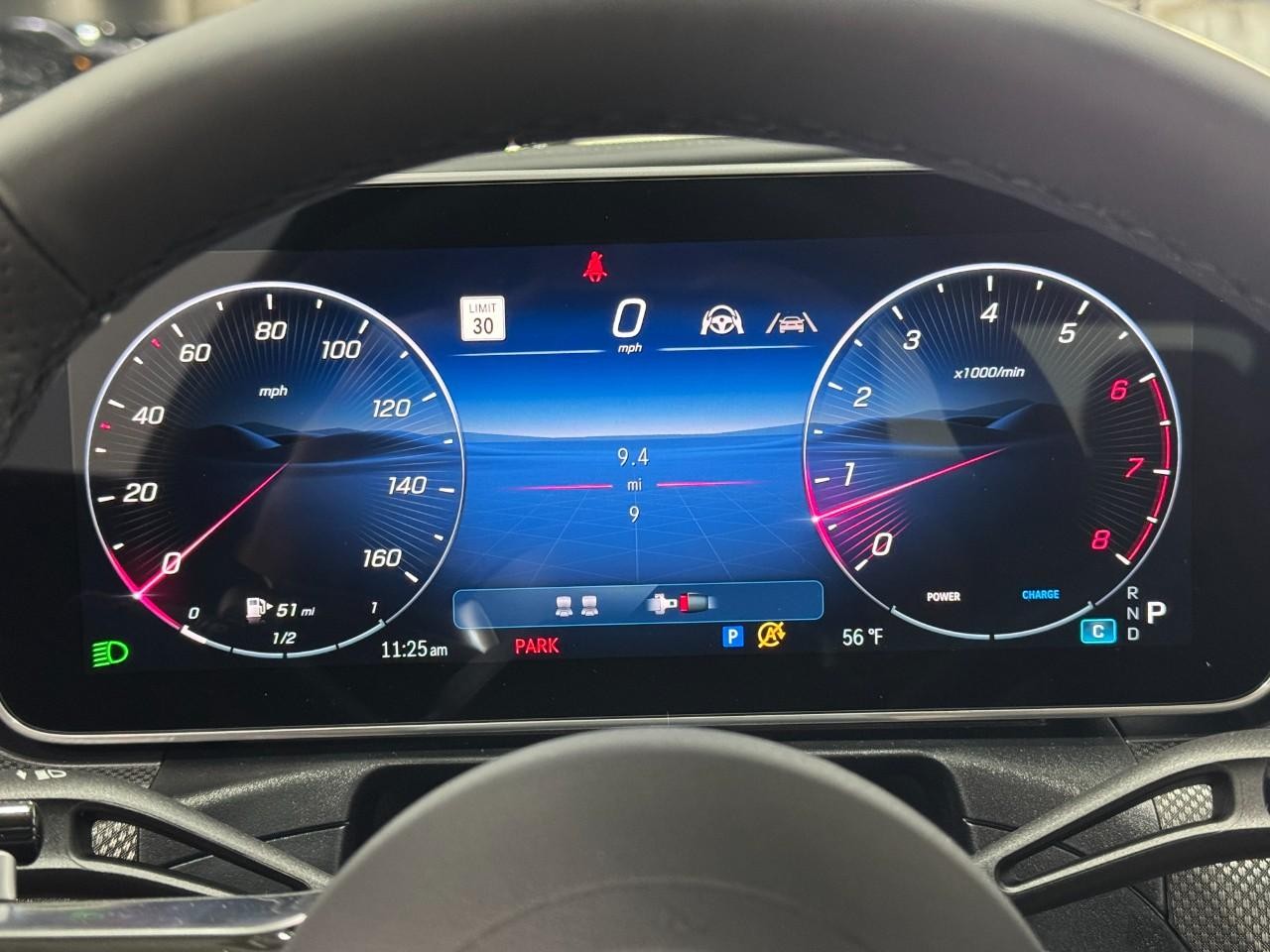 Mercedes-Benz CLE Vehicle Full-screen Gallery Image 33