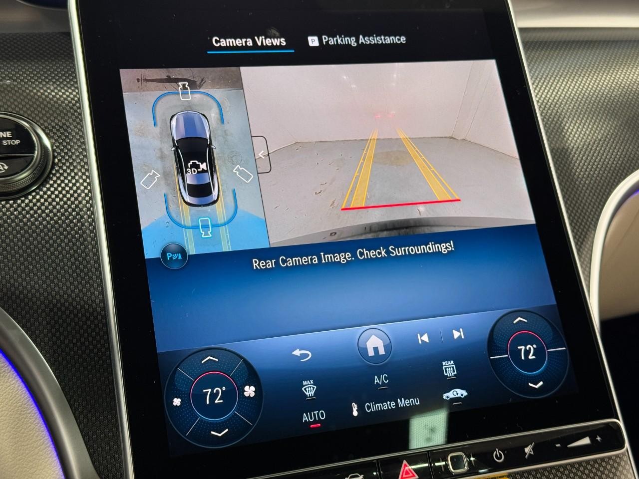 Mercedes-Benz CLE Vehicle Full-screen Gallery Image 35