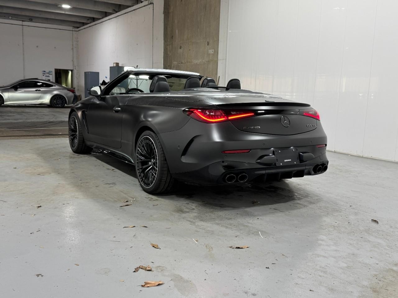 Mercedes-Benz CLE Vehicle Full-screen Gallery Image 3