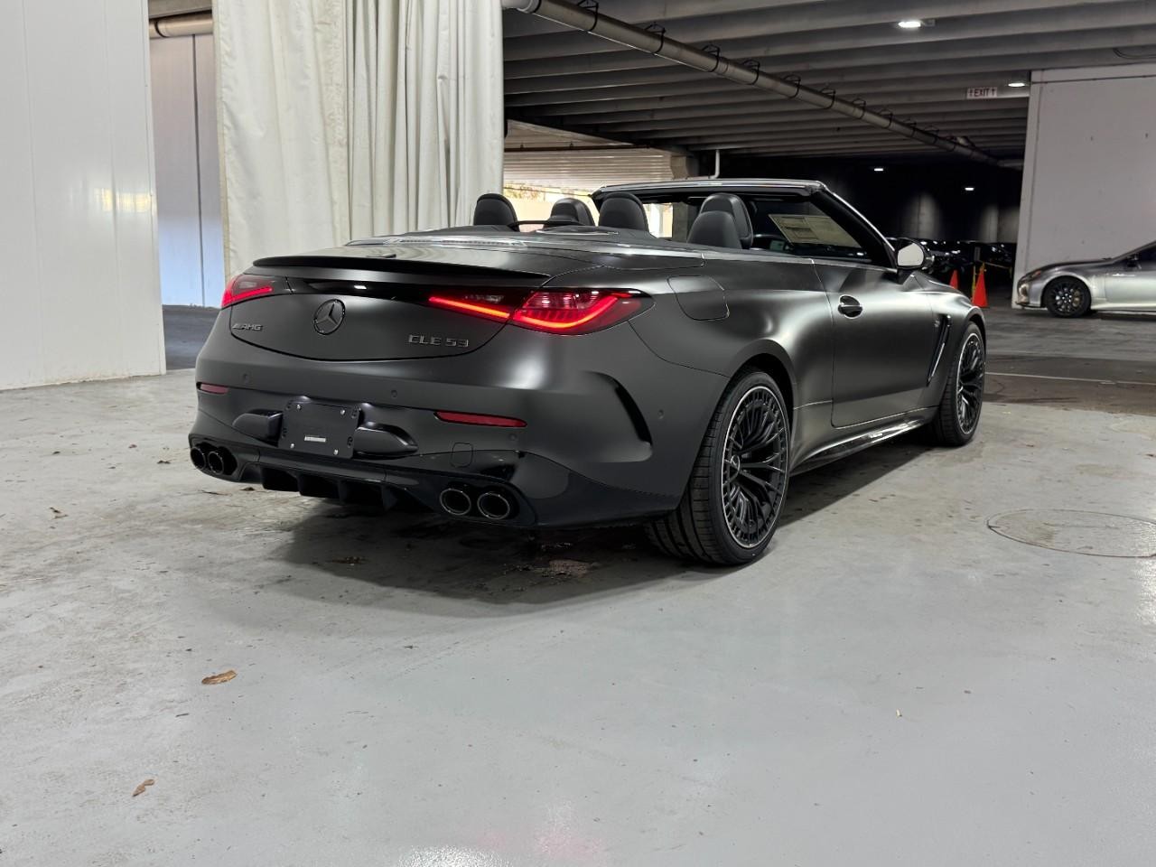 Mercedes-Benz CLE Vehicle Full-screen Gallery Image 4