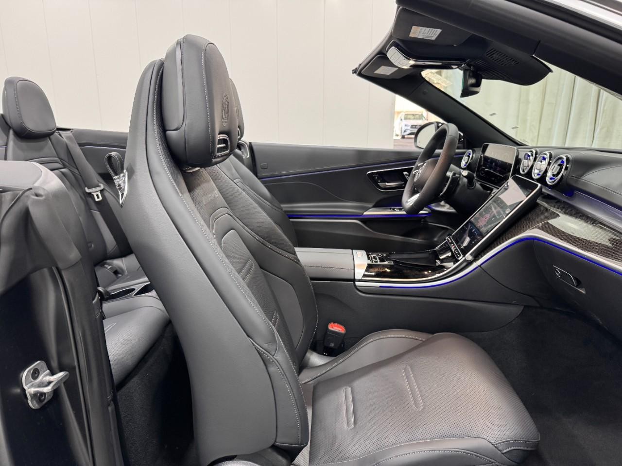 Mercedes-Benz CLE Vehicle Full-screen Gallery Image 15