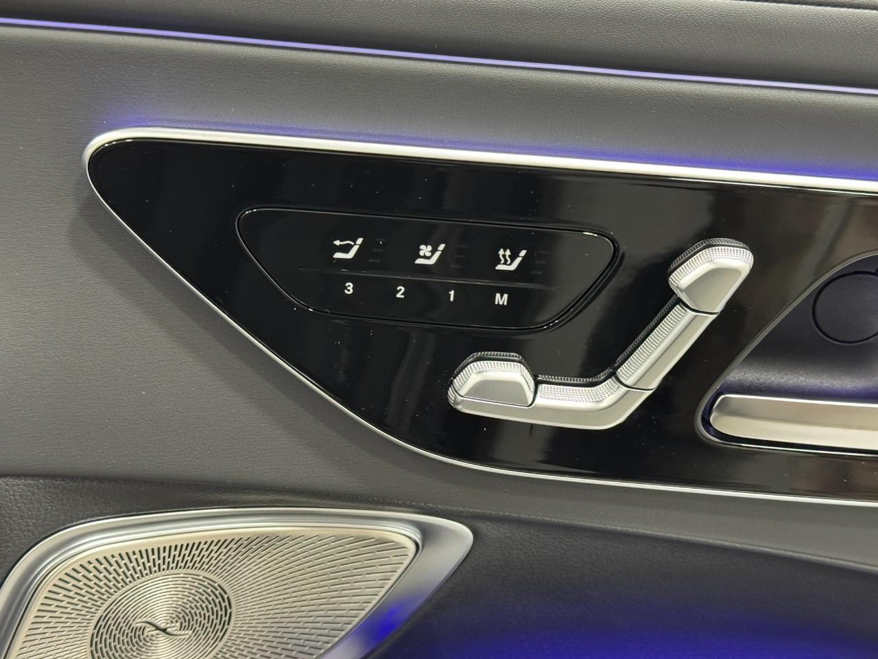 Mercedes-Benz CLE Vehicle Full-screen Gallery Image 18