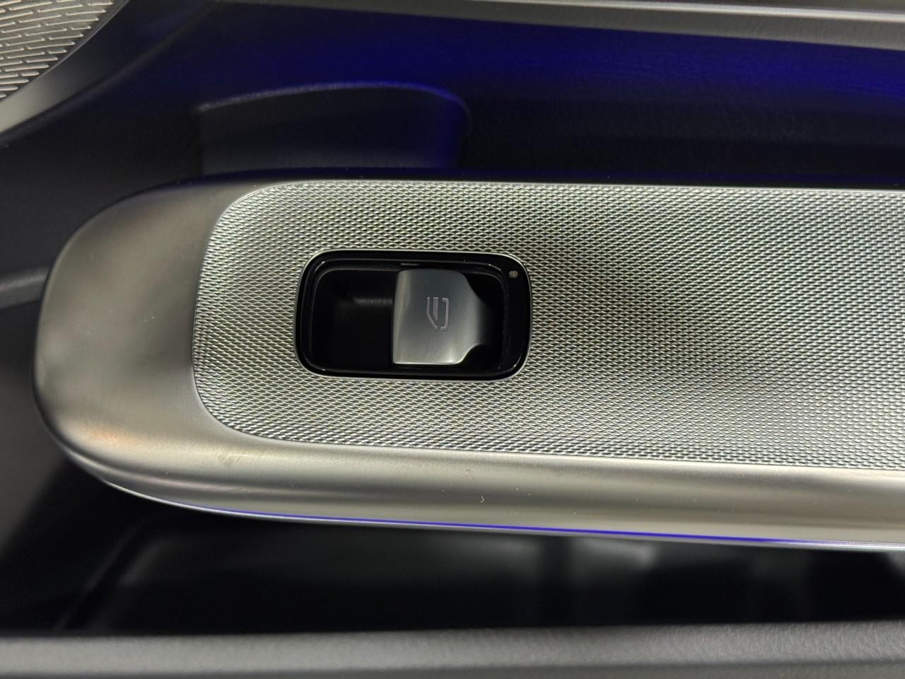 Mercedes-Benz CLE Vehicle Full-screen Gallery Image 20