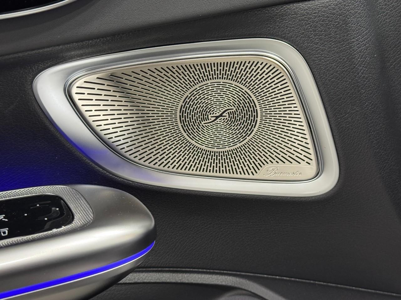 Mercedes-Benz CLE Vehicle Full-screen Gallery Image 24