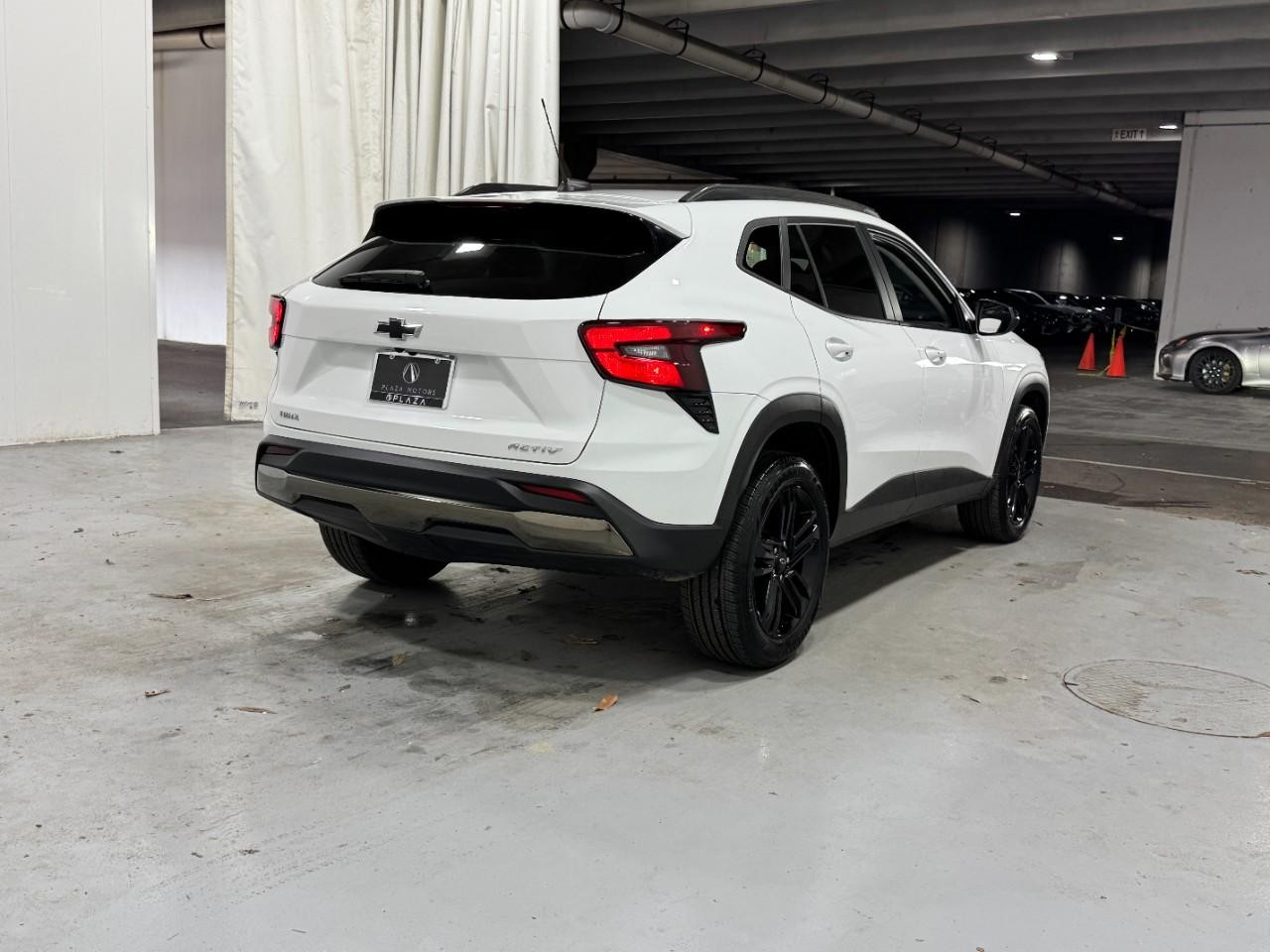 Chevrolet Trax Vehicle Full-screen Gallery Image 04