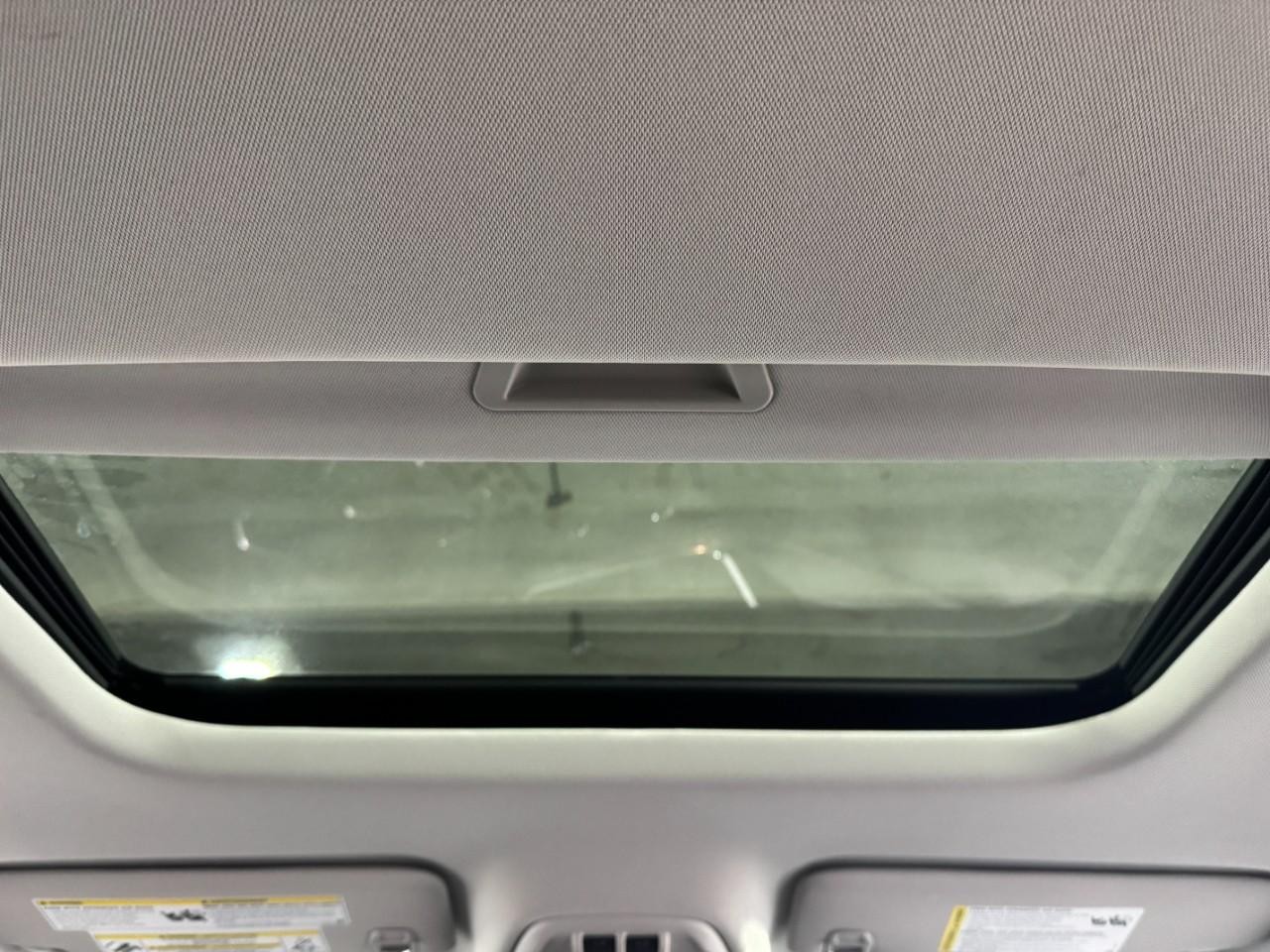 Chevrolet Trax Vehicle Full-screen Gallery Image 11