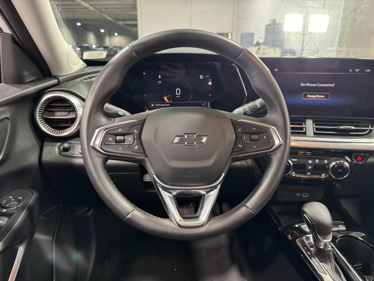 Chevrolet Trax Vehicle Full-screen Gallery Image 13