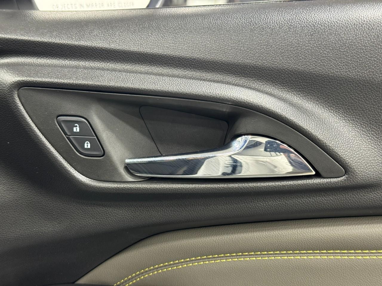 Chevrolet Trax Vehicle Full-screen Gallery Image 21