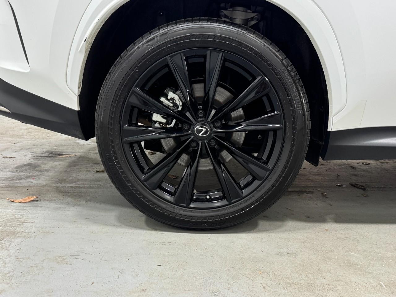 Lexus NX Vehicle Full-screen Gallery Image 5