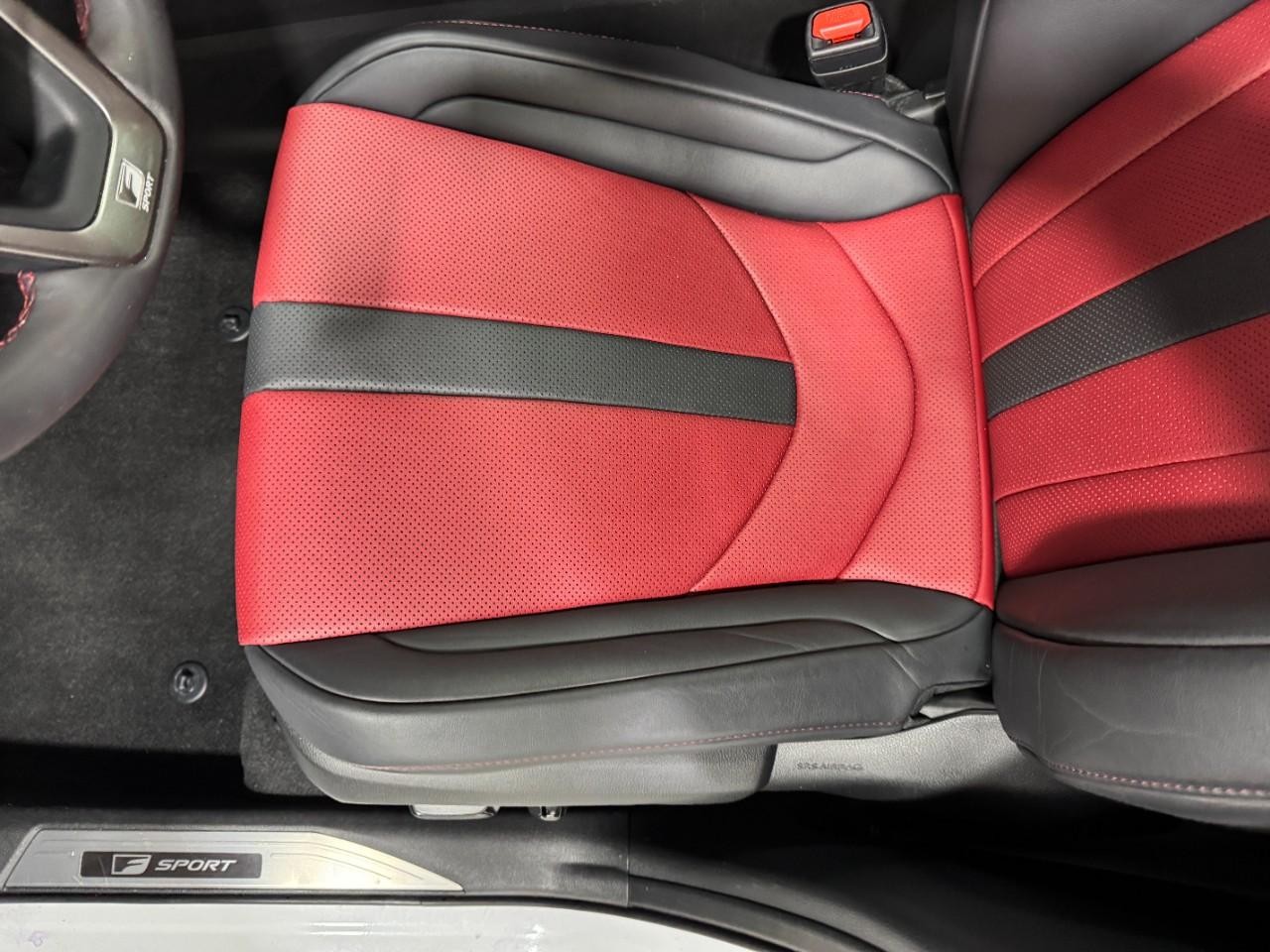 Lexus NX Vehicle Full-screen Gallery Image 23