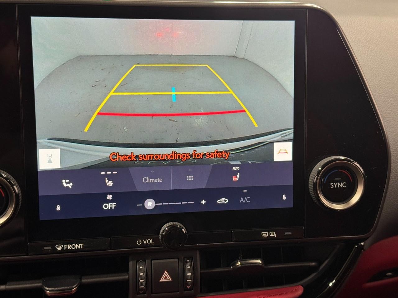 Lexus NX Vehicle Full-screen Gallery Image 29