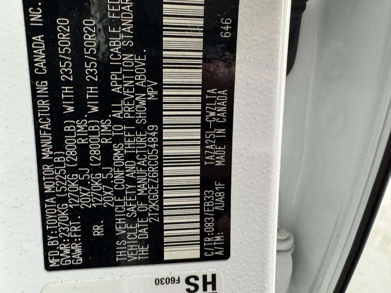 Lexus NX Vehicle Full-screen Gallery Image 30