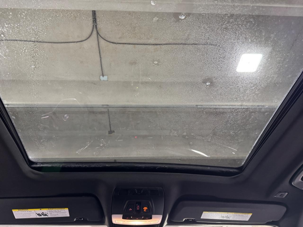 BMW X5 Vehicle Full-screen Gallery Image 11