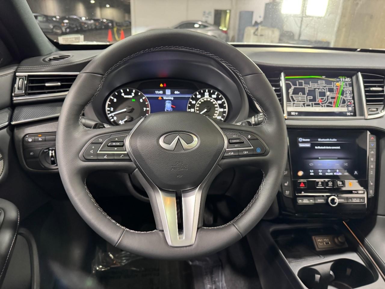 INFINITI QX50 Vehicle Full-screen Gallery Image 13