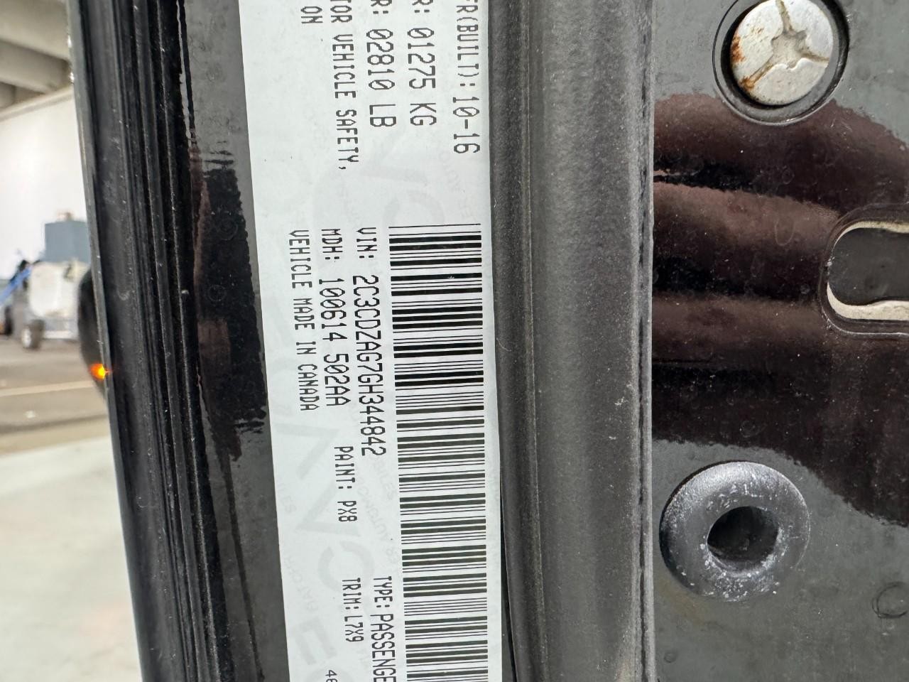 Dodge Challenger Vehicle Full-screen Gallery Image 30